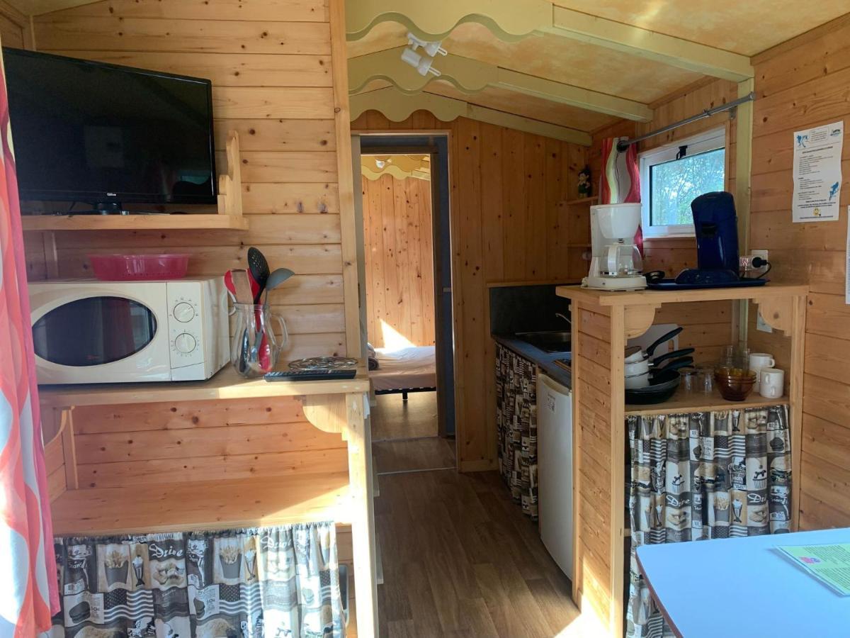 Camping De L'Etang Du Pays Blanc Guérande Exteriör bild