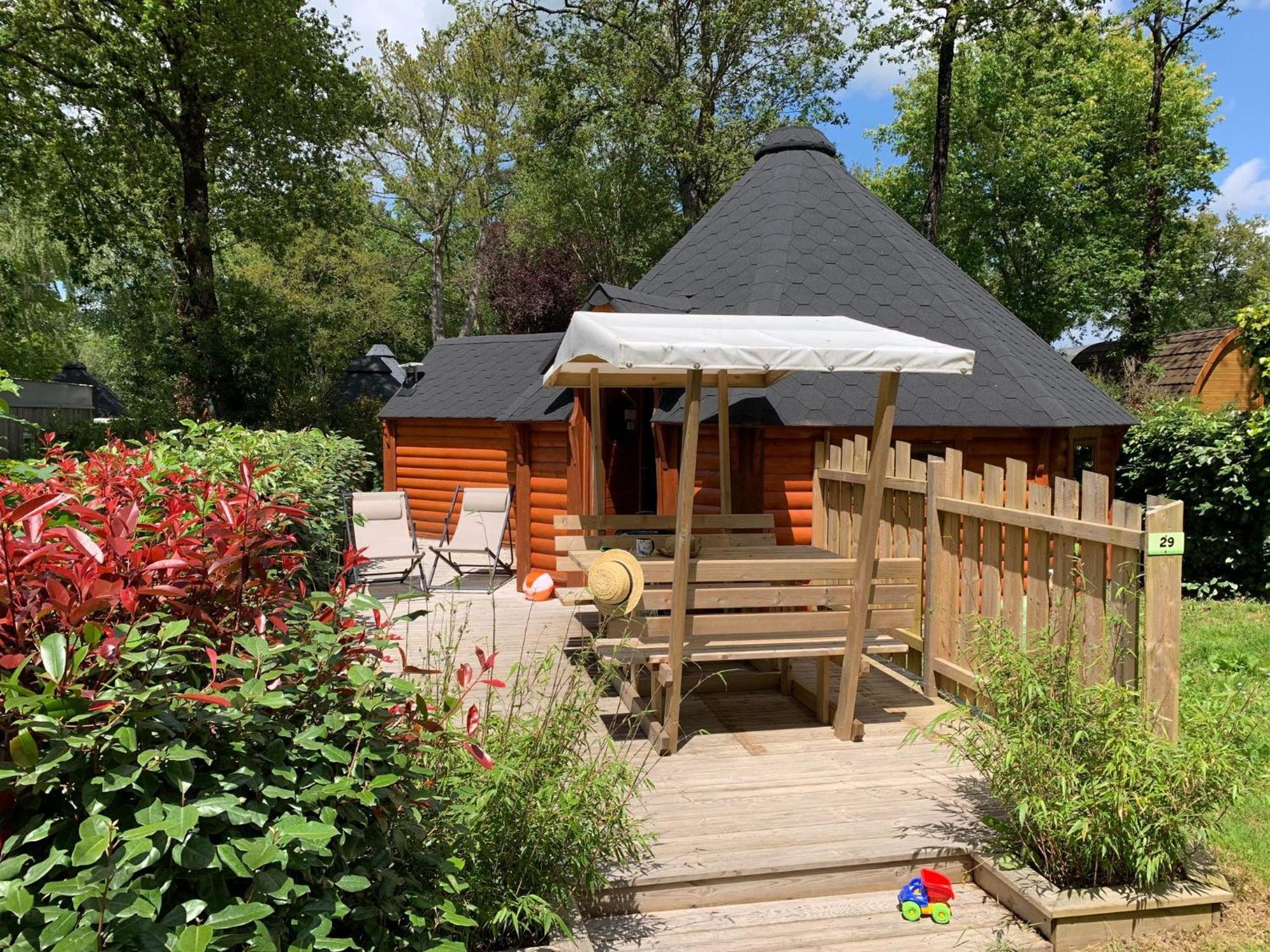 Camping De L'Etang Du Pays Blanc Guérande Exteriör bild